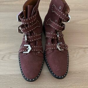 Gorgeous Givenchy booties burgundy suede. 10-10.5.